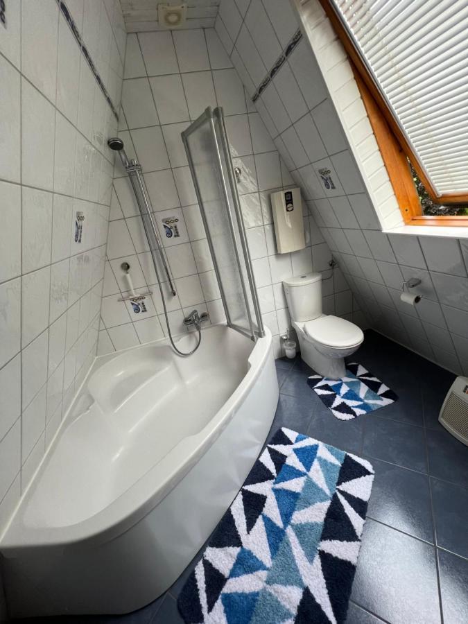Haus Luzia Villa เมสเชอเดอ ภายนอก รูปภาพ
